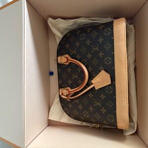Louis Vuitton Alma PM